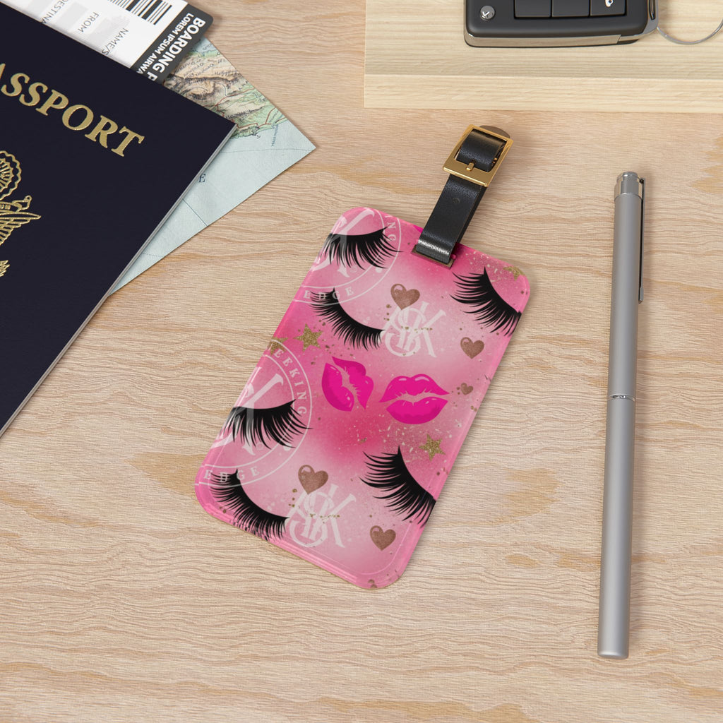Pink Glam Luggage Tag — Eyelash & Lip Print Travel ID